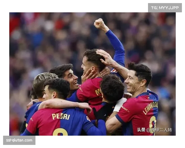 巴萨迎战皇家社会冲击联赛五连胜,莱万伤愈复出成焦点