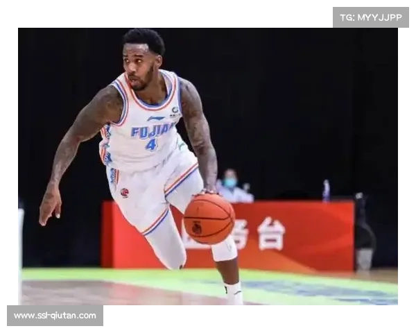 乌度卡弃用谢泼德引争议，火箭媒体呼吁给予新人机会